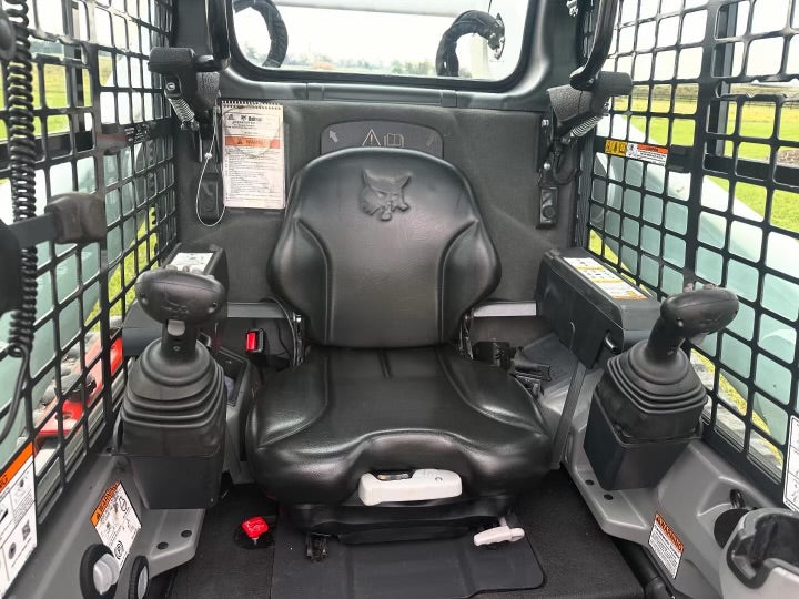 2021 BOBCAT T870