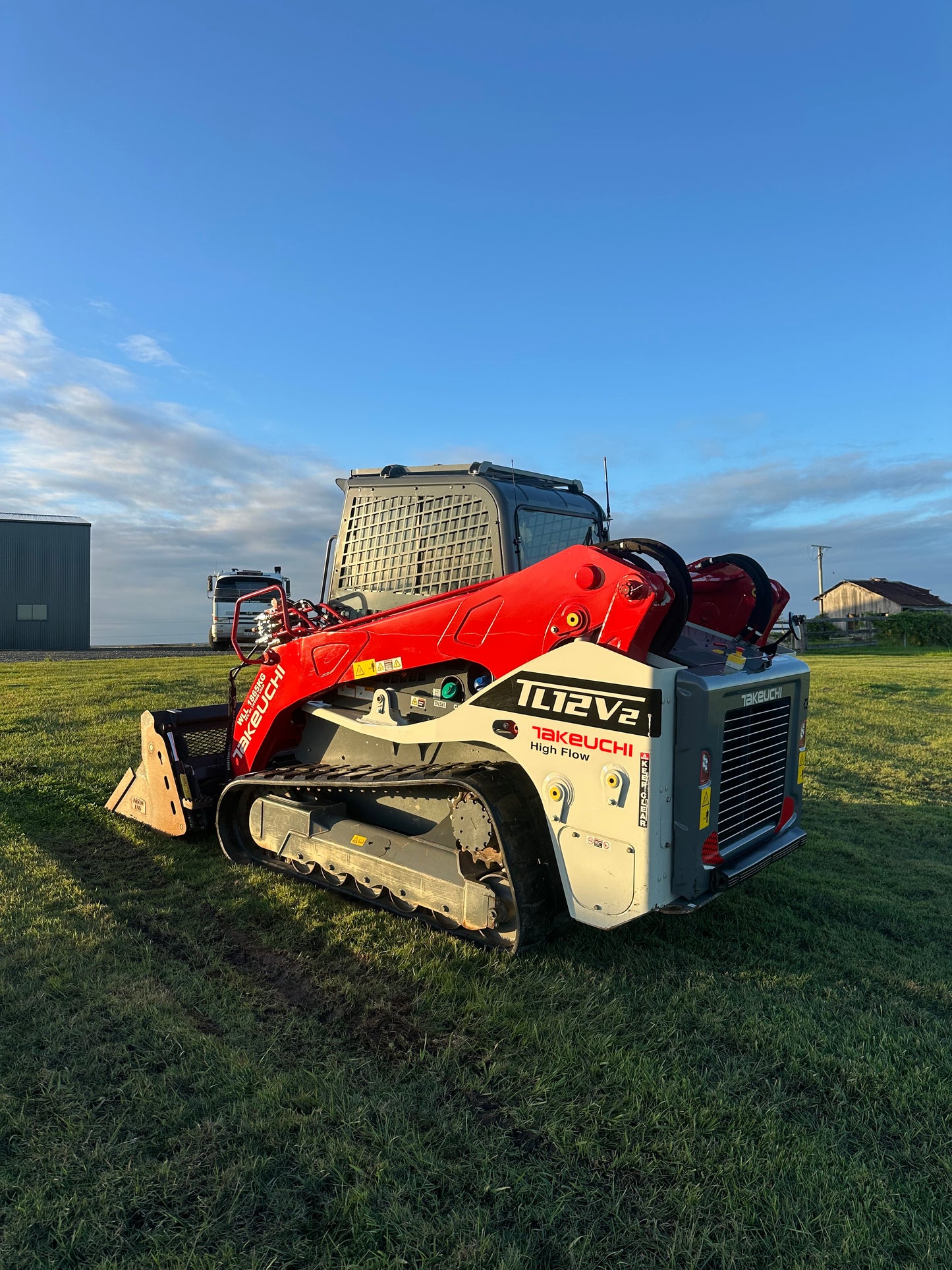 2023 Takeuchi TL12V-2