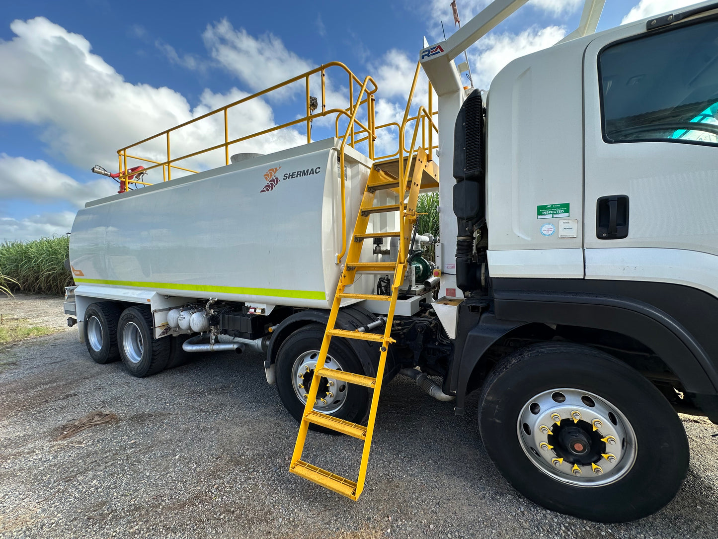 2018 Isuzu 8 x 4 Water Cart