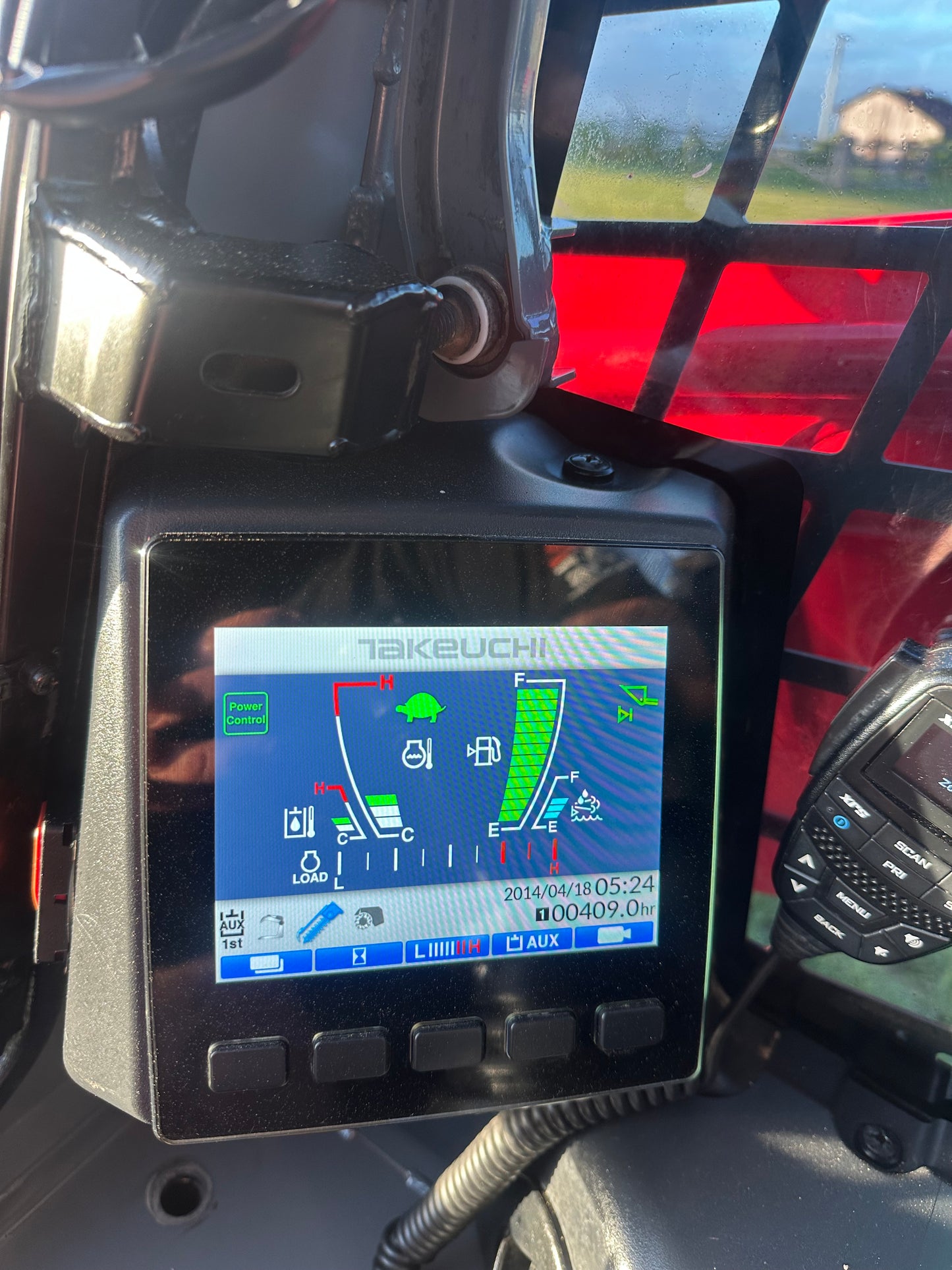 2023 Takeuchi TL12V-2