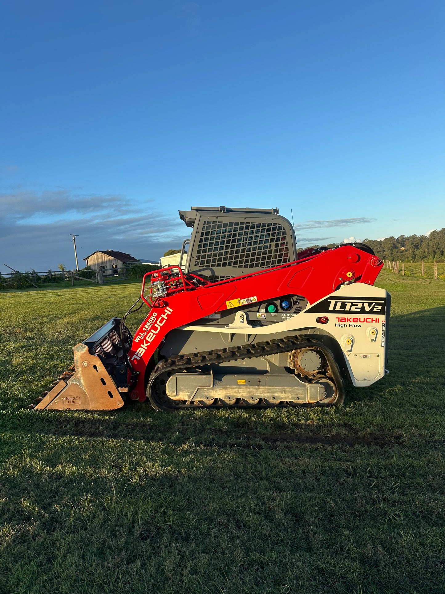 2023 Takeuchi TL12V-2