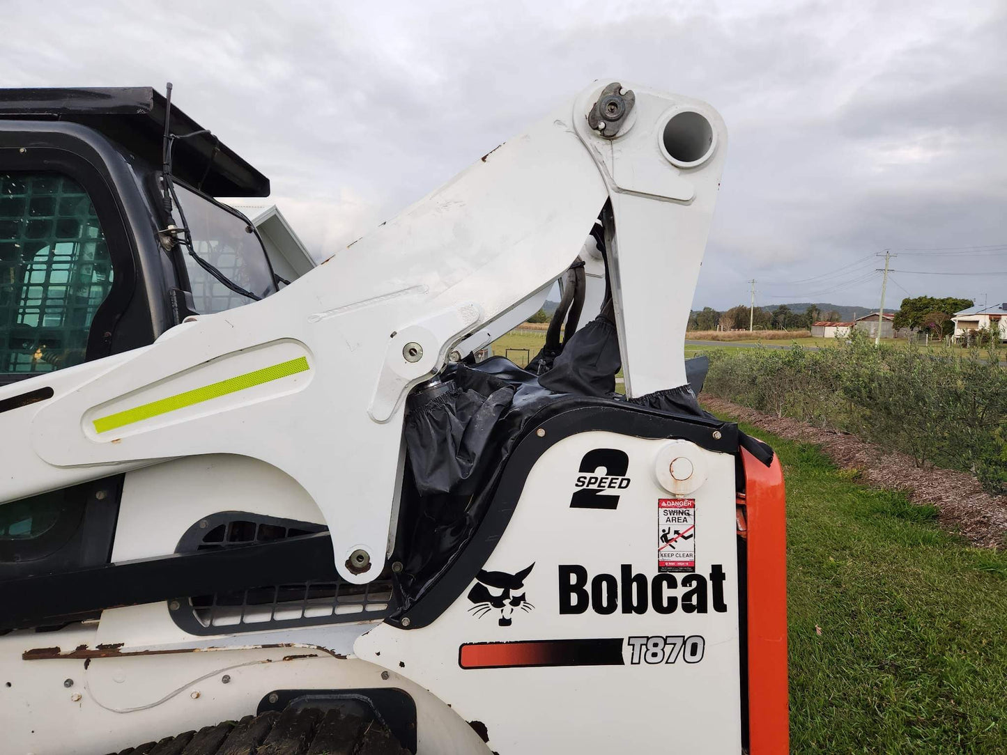 Bobcat T870
