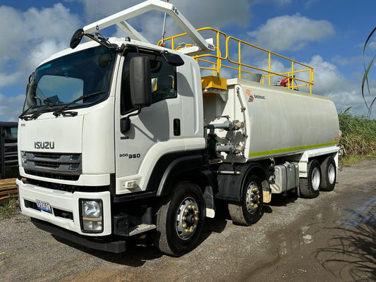 2018 Isuzu 8 x 4 Water Cart