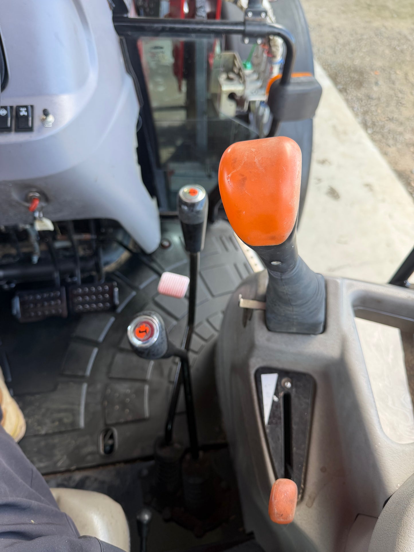 Case 100JX FARMALL