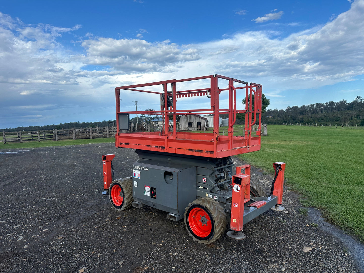 2015 Skyjack Diesel Scissor Lift