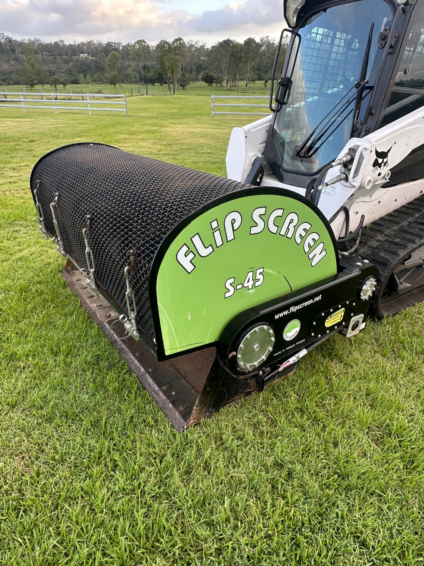 2022 Flip screen S45