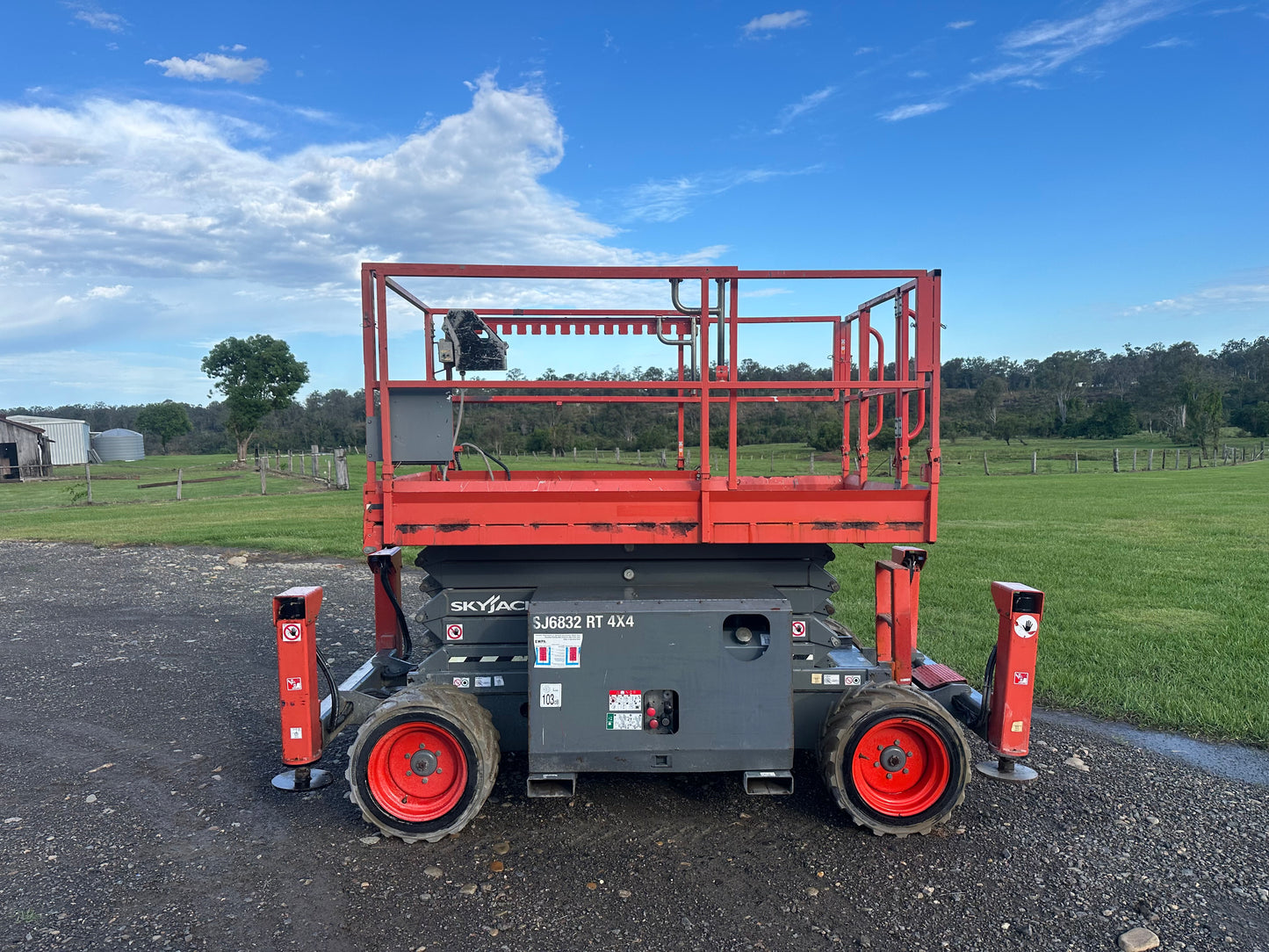 2015 Skyjack Diesel Scissor Lift