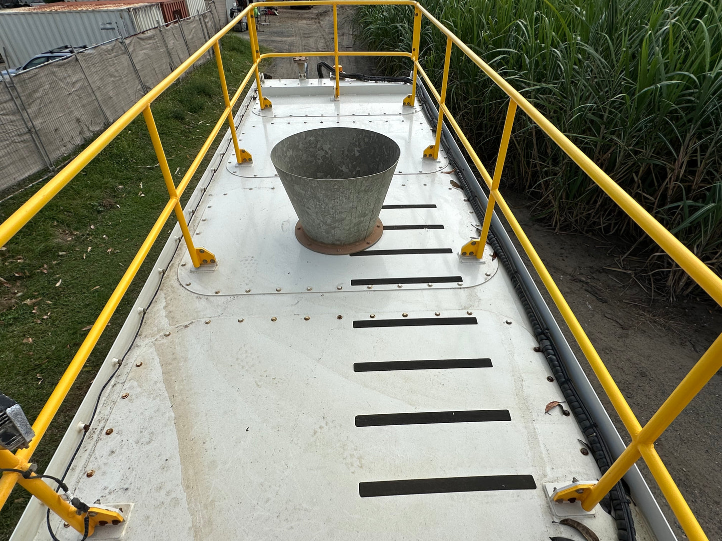 Isuzu 8x4 water cart