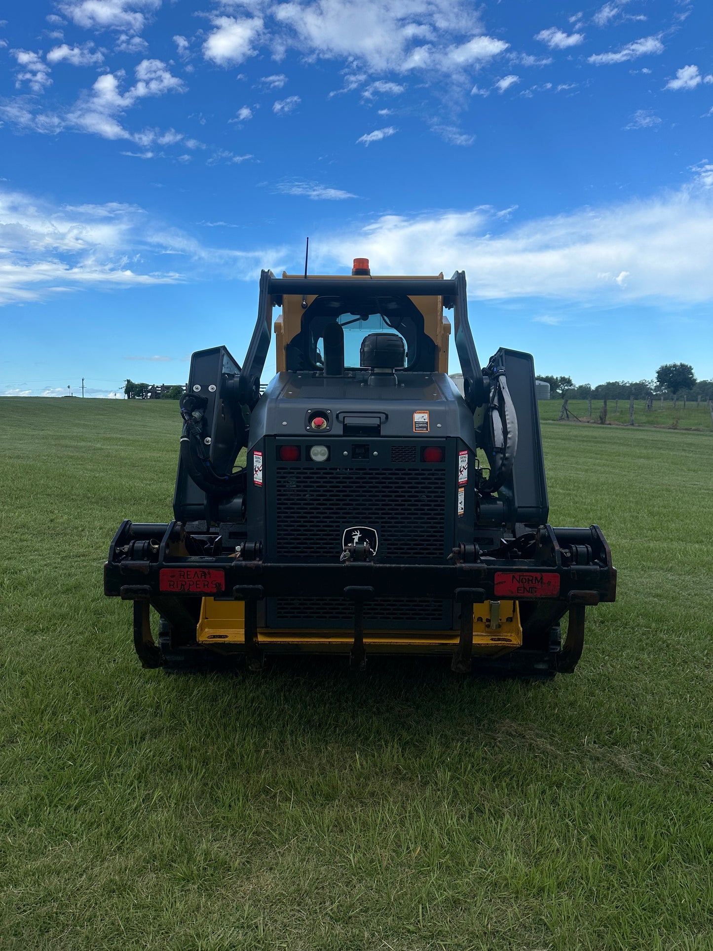 2022 John Deere 331G