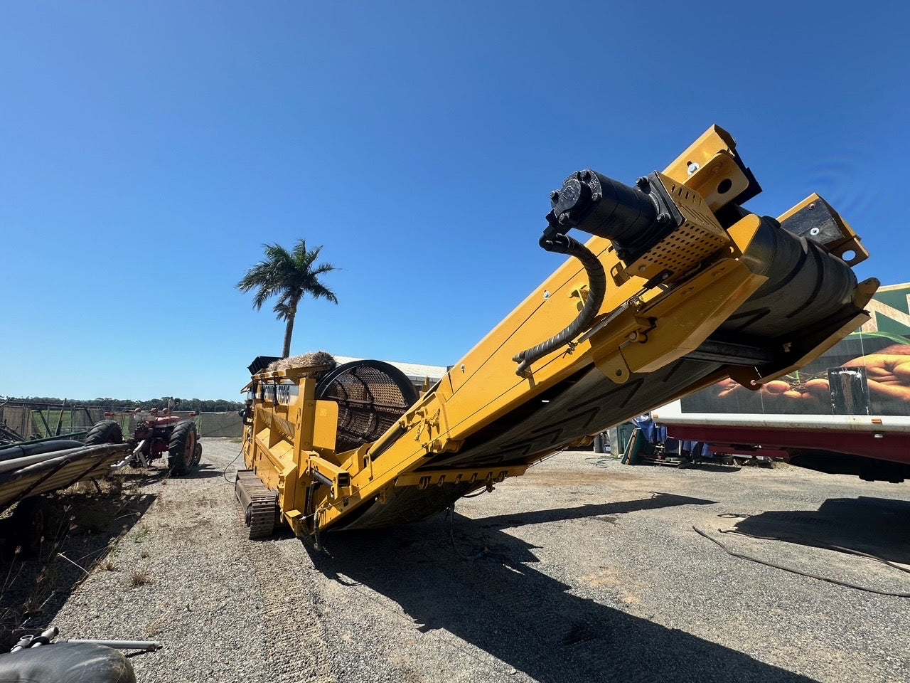 2012 Anaconda  TD516 Track Trommel