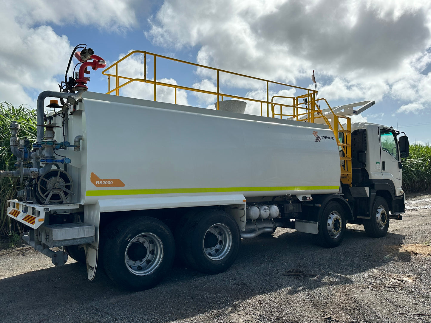2018 Isuzu 8 x 4 Water Cart