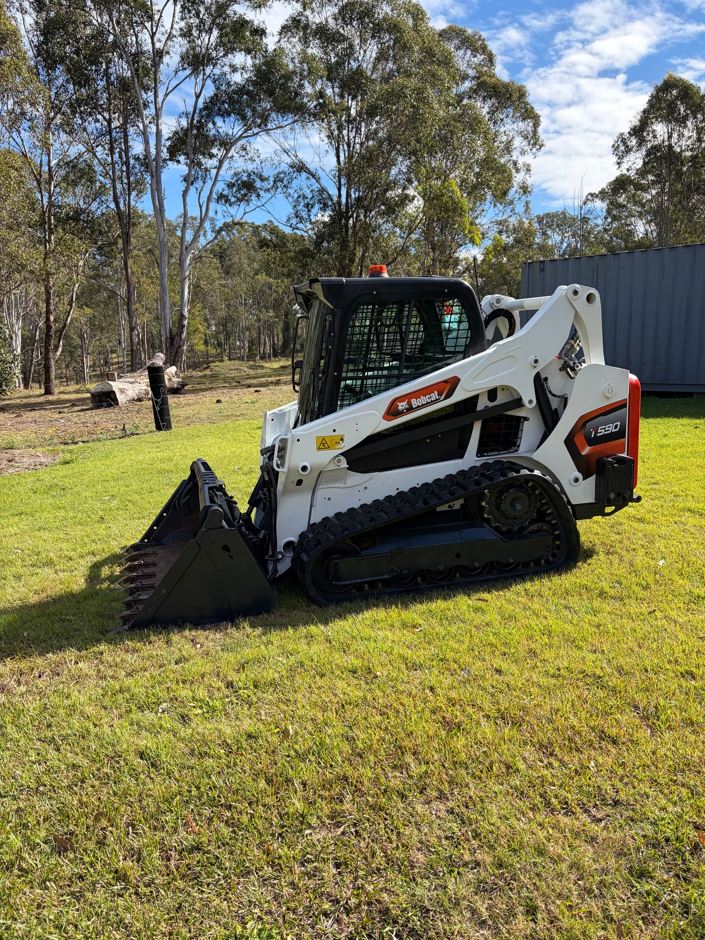 2021 Bobcat T590