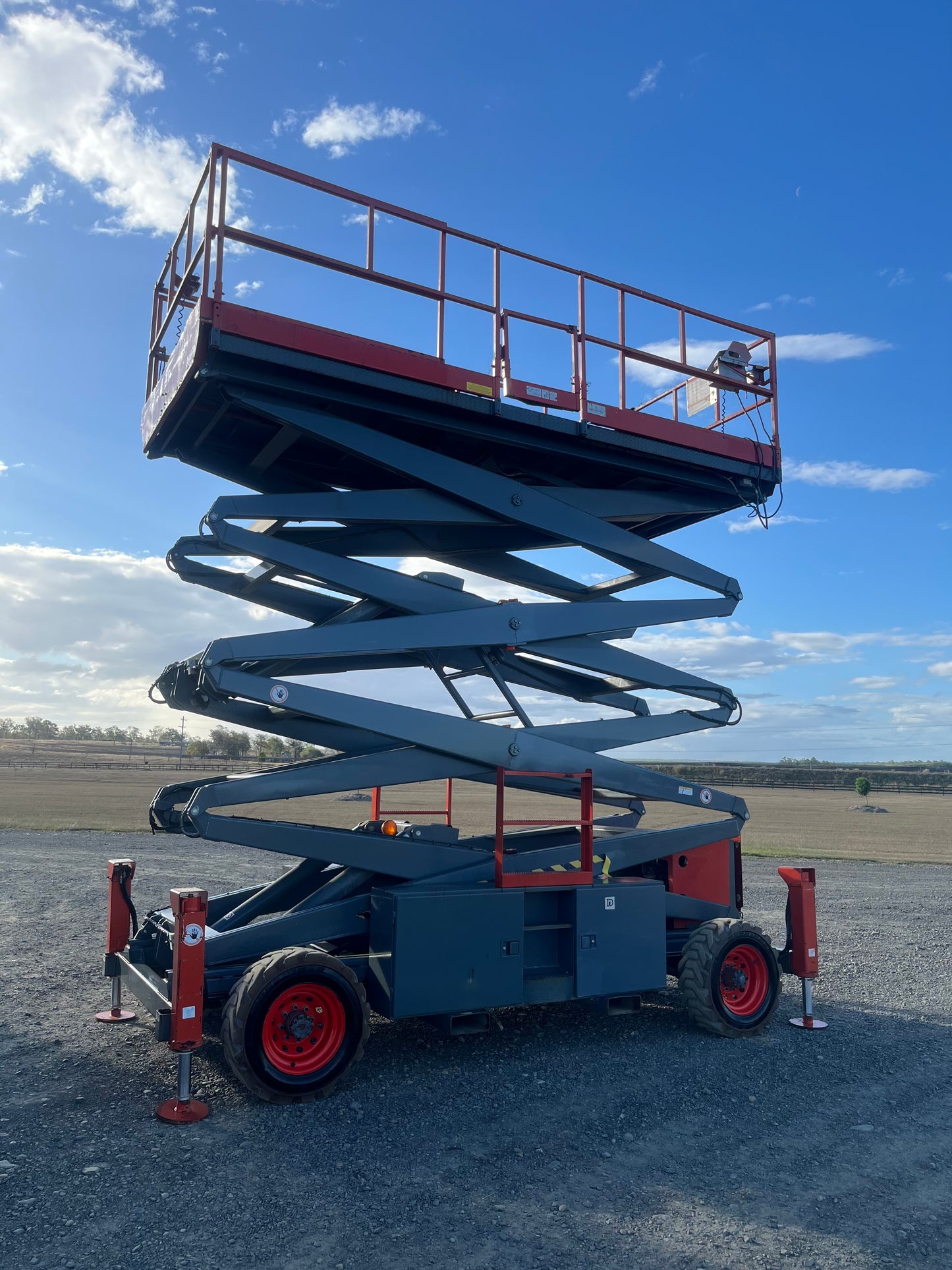 2013 Skyjack SJ9250RT