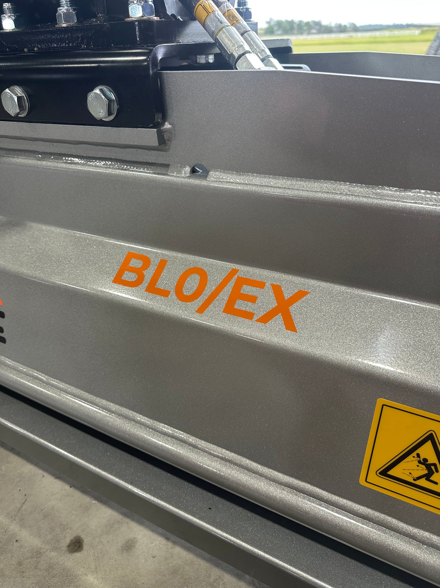 BL0/EX 075